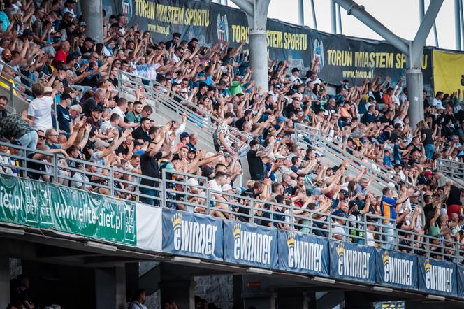 Apator Toruń - Stal Gorzów, zdjęcia kibiców z Motoareny. Emocje podczas 12. kolejki PGE Ekstraligi