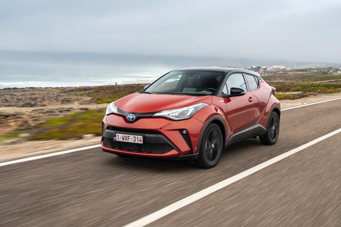 Toyota C-HR 2.0 Hybrid Dynamic Force 184 KM e-CVT