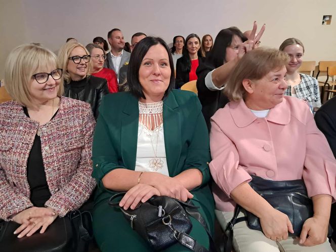 Szkoła Podstawowa nr 1 w Starachowicach ma już 120 lat. Zobaczcie zdjęcia z uroczystości