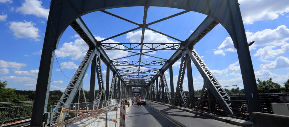 Rozbudowa mostu im. Józefa Piłsudskiego w Toruniu. Tak wyglądają prace w czerwcu