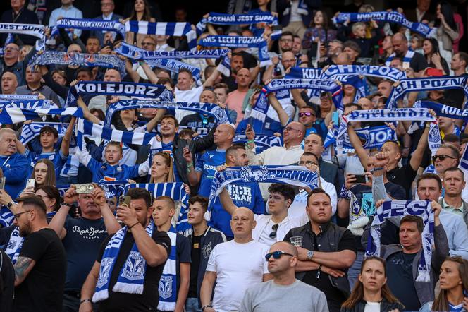 Lech Poznań - Legia Warszawa. Zdjęcia kibiców