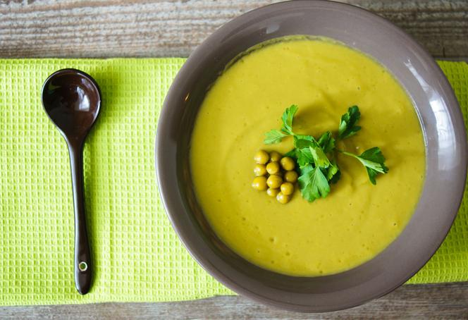 Zupa krem z zielonego groszku i pieczarek