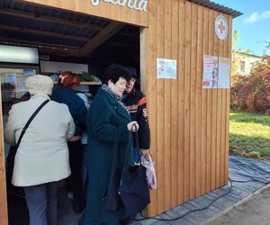 Zamiast wyrzucać, podaruj innym. W Lublinie powstało nowe miejsce, gdzie można podzielić się jedzeniem