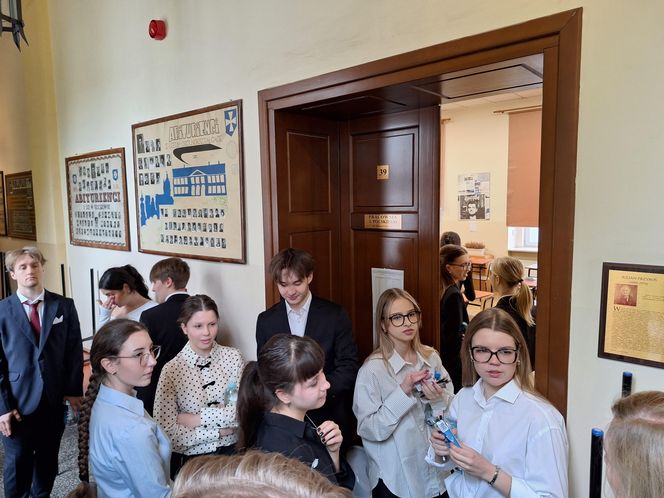 Maturzyści z Rzeszowa rozpoczęli egzaminy 