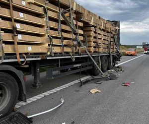 Wypadek na autostradzie A1. Zderzyły się ciężarówki