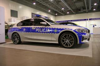 Policyjne radiowozy NA BOGATO! Nowe, oznakowane BMW robi wrażenie