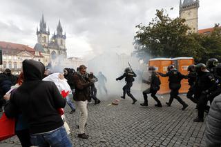 Protesty antymaseczkowców w Pradze