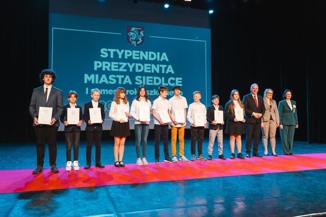 Blisko 700 najzdolniejszych siedleckich uczniów z nagrodami za dokonania w nauce!