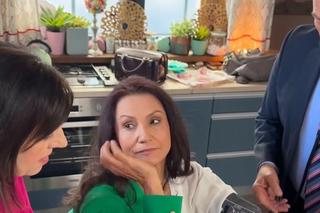 M jak miłość nowy sezon na planie. Aleksandra (Małgorzata Pieczyńska), Iwona (Hanna Śleszyńska), Jerzy Argasiński (Karol Strasburger)