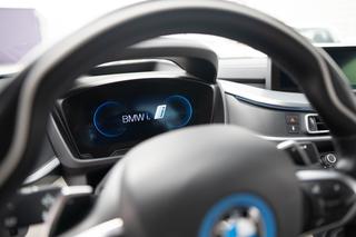 BMW i8 w Panek Carsharing