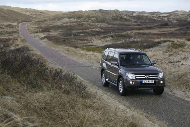 Mitsubishi Pajero 2014