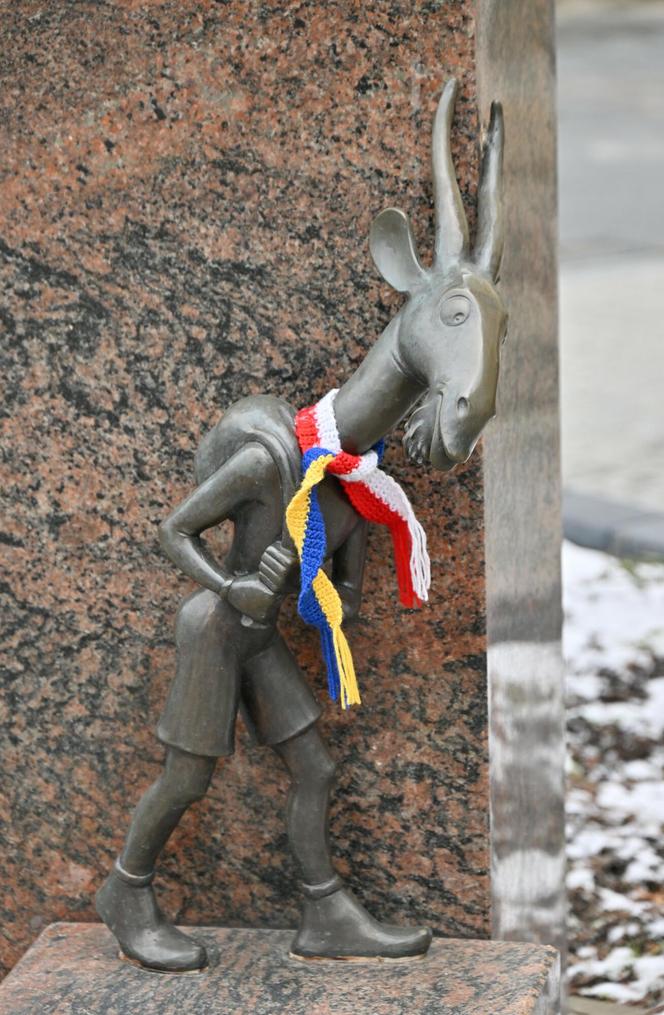 Pomnik Koziołka Matołka przy Muzeum Kornela Makuszyńskego w Zakopanem 