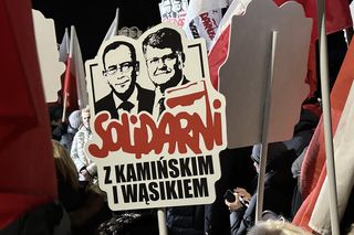 Kamiński i Wąsik w politycznym niebie? W rok zarobią nawet 600 tysięcy złotych