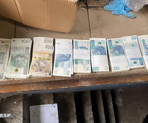 Akcja CBŚP w dwóch województwach. Zdjęcia z działań służb