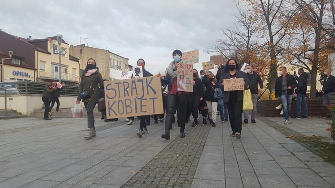 Strajk kobiet. Bełchatowianki wyszły na ulice [AUDIO]