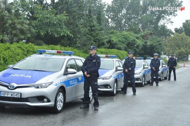 Śląska policja w hybrydowych radiowozach