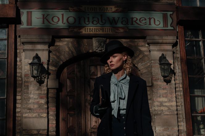 Zatoka szpiegów 2 sezon odc. 2. Greta (Karolina Kominek)