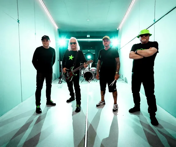 Kosmici zapowiadają debiutancki album drugim singlem. Czas na Lód!