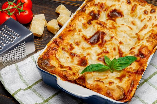 włoska zapiekanka z cukinii i mięsa mielonego