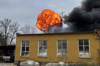 Płonie składowisko niebezpiecznych substancji 