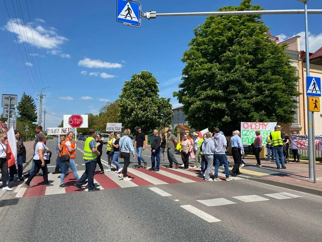 Powiat siedlecki: mieszkańcy gminy Wiśniew sprzeciwiają się budowie asfaltowni