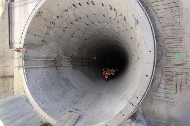 TBM Faustyna wydrążyła już 375 metrów jednotorowego tunelu