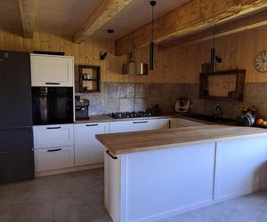 Remont chyży łemkowskiej w Hańczowej