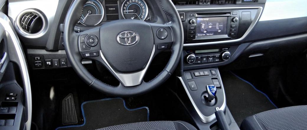Toyota Auris Hybrid - Test, Opinie, Zdjęcia - Dziennik Dzień 4: Wnętrze, Bagażnik I Wyposażenie - Super Express - Wiadomości, Polityka, Sport
