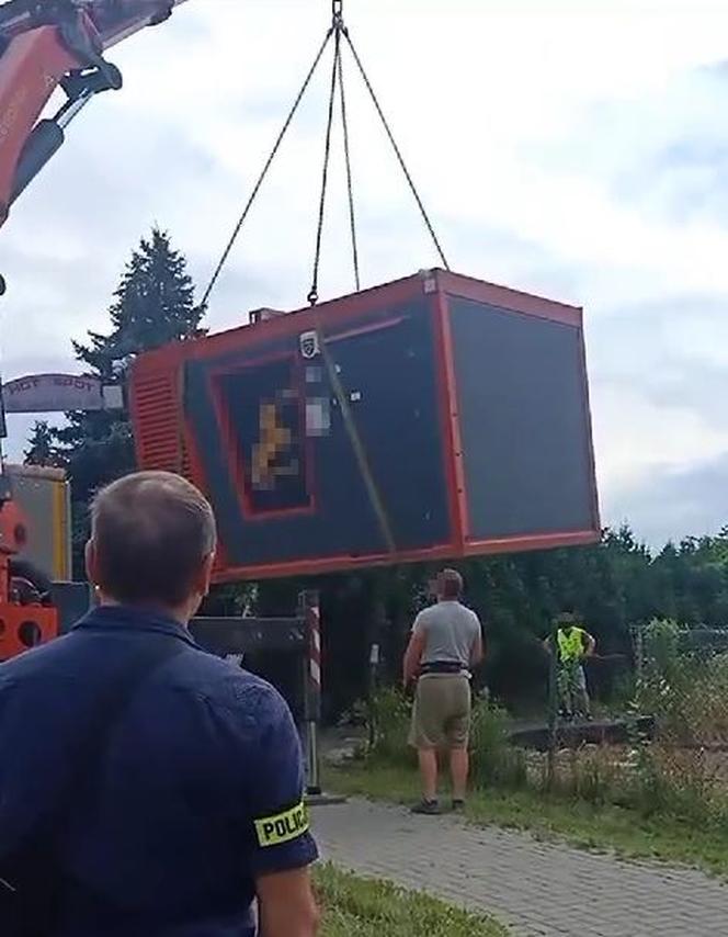 W Lublinie otwarto nielegalny salon gier. Policja odholowała go na lawecie