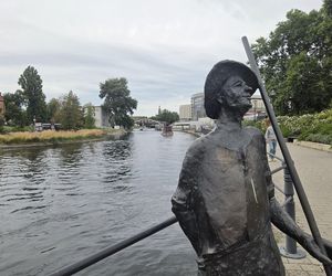 Rzeźby i pomniki, które tworzą Bydgoszcz. Poznaj symbole miasta