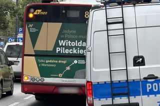  4-latek ciągnięty przez autobus miejski! Drzwi pojazdu przycięły nóżkę dziecku