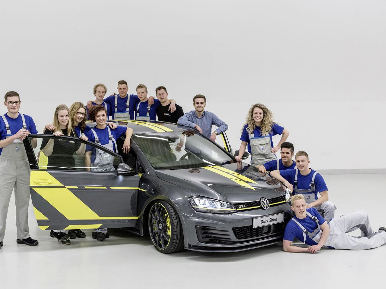 Volkswagen Golf GTI Dark Shine