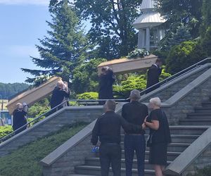 Tragedia w Starej Wsi. Pogrzeb Justyny i Zbigniewa