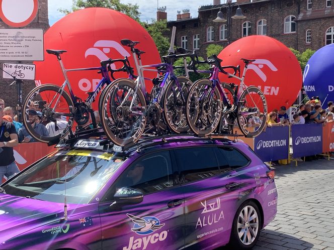 Tour de Pologne 2025. Start w Katowicach Nikiszowcu