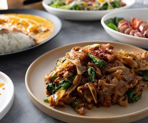 Zamiast pad thai wybierz pad see ew. Przepyszny makaron, który zrobisz bez problemu w domu