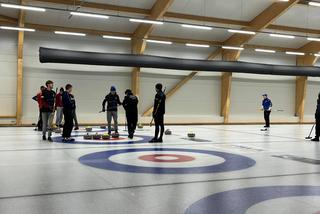 W Łodzi znajduje się hala curlingowa, do której przyjeżdżają zawodnicy z całego kraju!