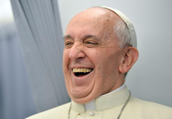 Takiego papieża Franciszka zdecydowanie lubimy! Śmieszne ZDJĘCIA