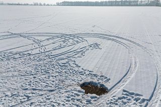 Rakieta spadła na pole