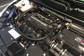Kompaktowy Qoros z Chin wykorzystuje technikę Koenigsegga