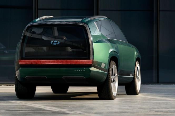 Hyundai Seven