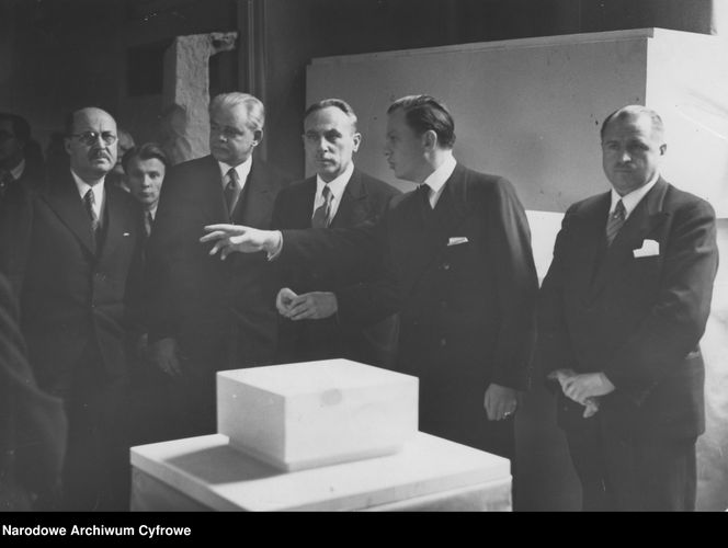 Wystawa prac studentów Akademii Sztuk Pięknych w Warszawie