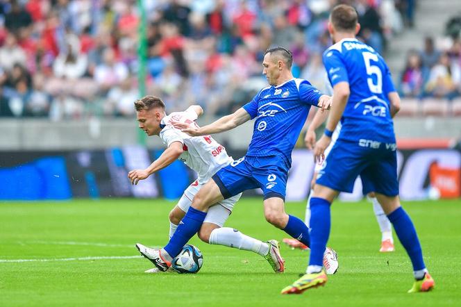 Górnik Zabrze - Stal Mielec. Bramkowy remis popsuł humory kibicom Górnika ZDJĘCIA