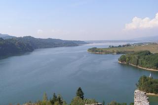 Jezioro Czorsztyńskie zanieczyszczone bakteriami kałowymi. Obowiązuje zakaz kąpieli