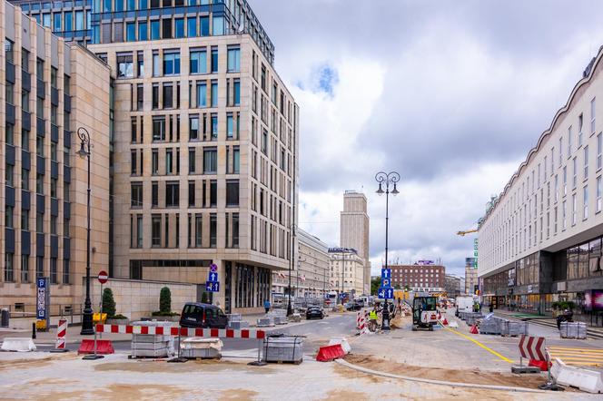 Parking podziemny pod placem Powstańców Warszawy w budowie