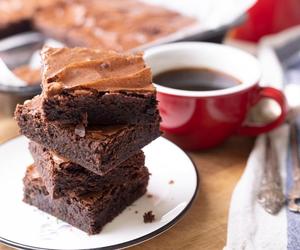 Ciasto bez cukru z cukinią. Pyszny deser bez wyrzutów sumienia