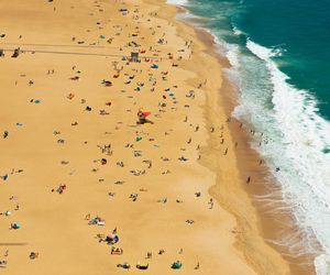 Popularna plaża zamknięta! Turyści masowo trafiają do szpitali z objawami zatrucia