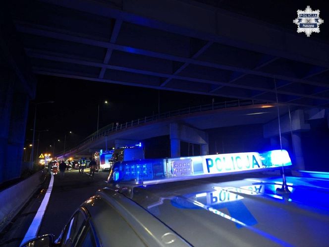 Dantejskie sceny na DK1. W kraksie brało udział 9 pojazdów. Zaczęło się od kierowcy bmw