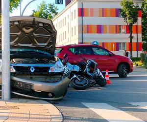 Wypadek policjanta w Piekarach Śląskich. Jechał motocyklem