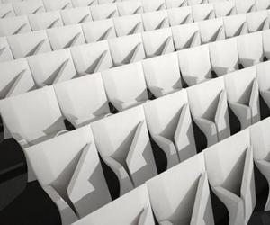Zaha Hadid i projekty krzesełek: siedzisko Array