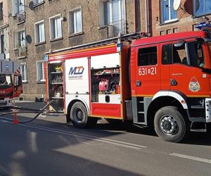 Groźny pożar mieszkania w Tarnowskich Górach. Jedna osoba poszkodowana